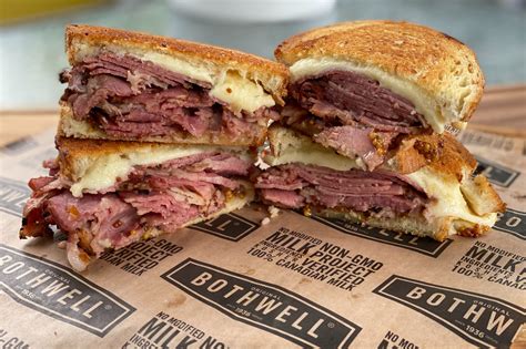 montreal smoked meat montreal